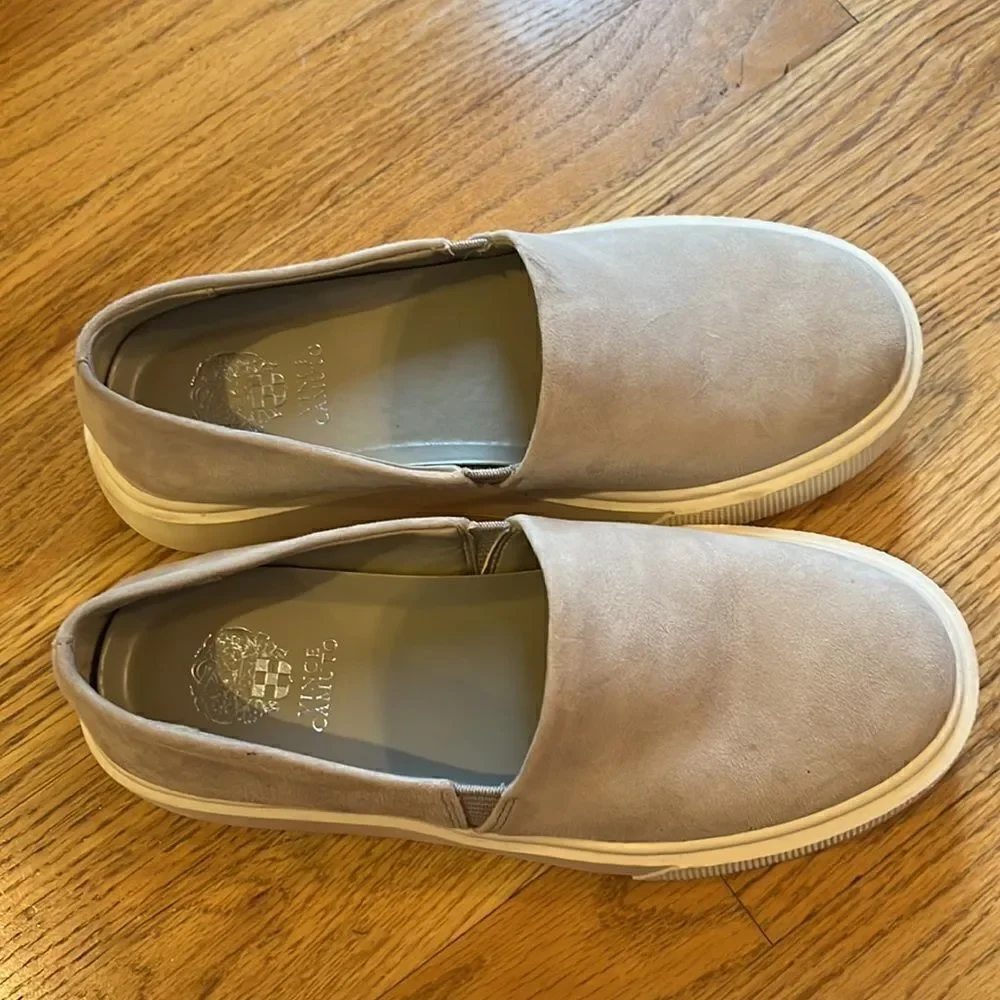 Vince Camuto Abbinna Slip On Wedge Platform Loafer Sneaker-Size 6.5M